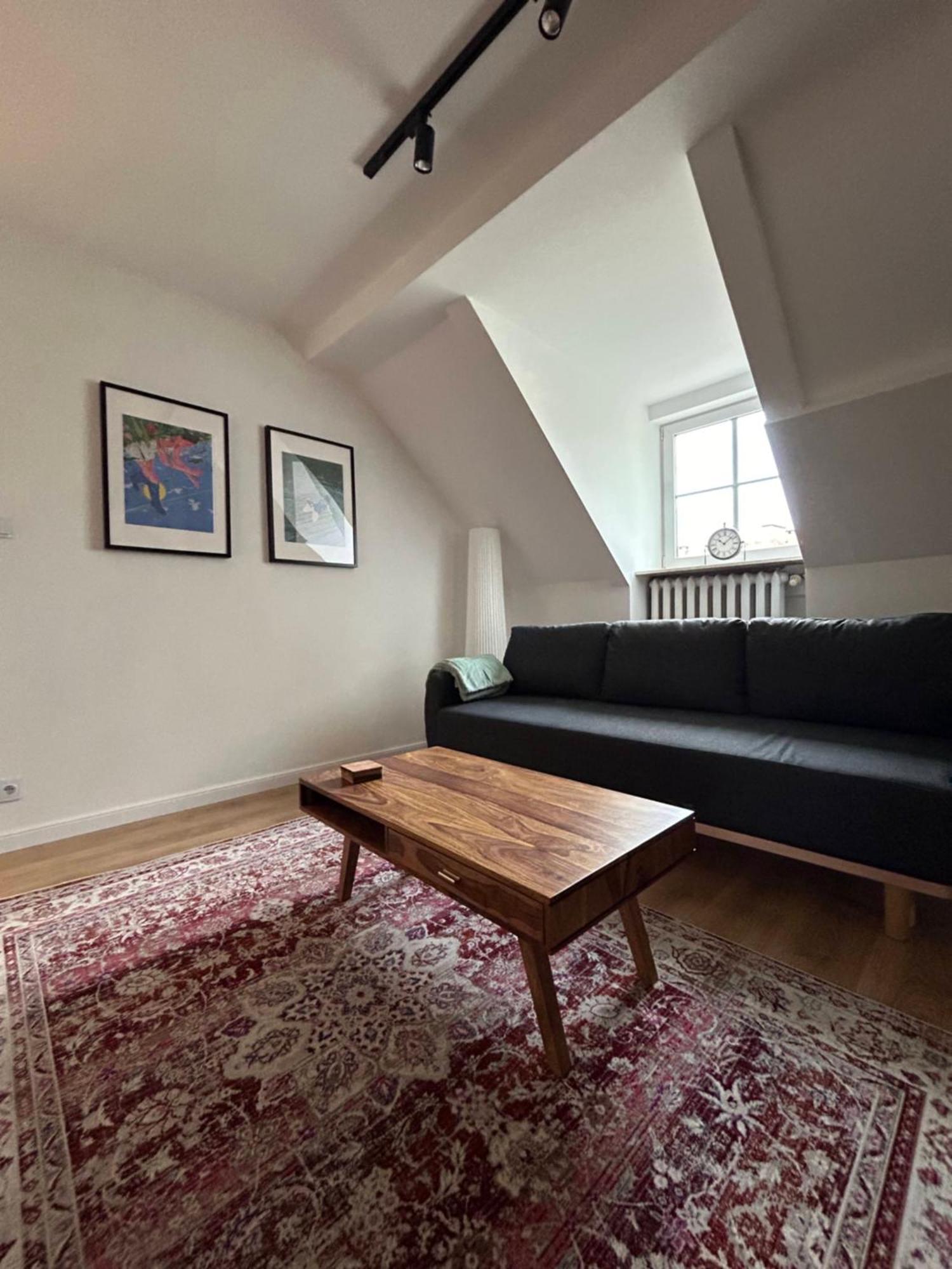 ורשה Old Tenement Apartment מראה חיצוני תמונה